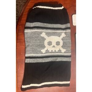 Pets Sweater XL Grey and Black Skull & Cross Bone Design 10" Chest 18" Length